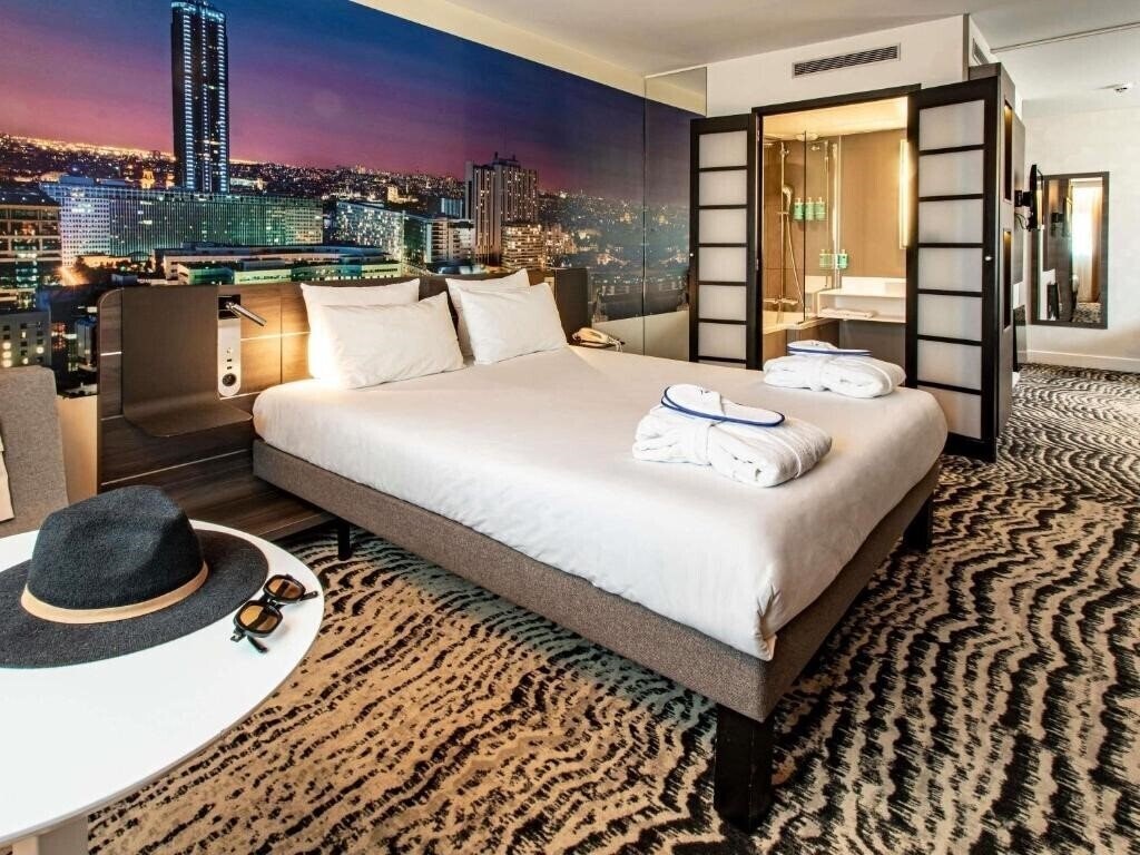 Картинка Novotel Paris 14 Porte D'Orleans 4*