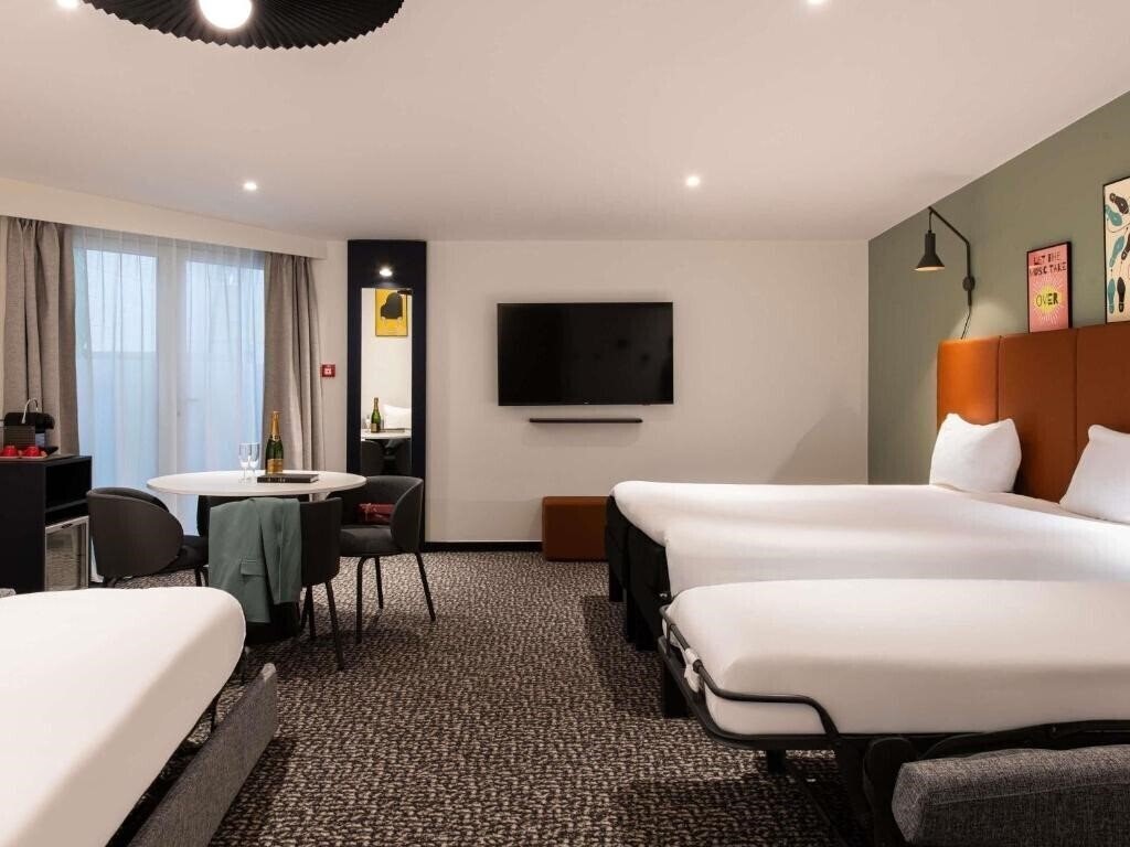 Фото Ibis Paris Canal Saint Martin 3*