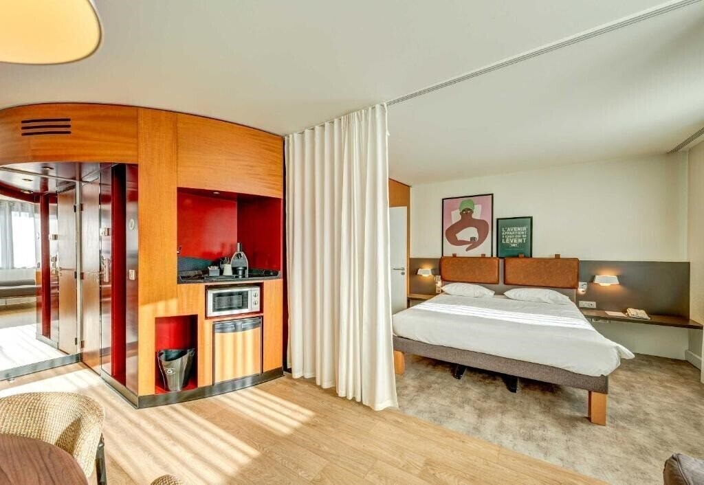 Картинка B&B Hotel Paris Nord 18eme 4*