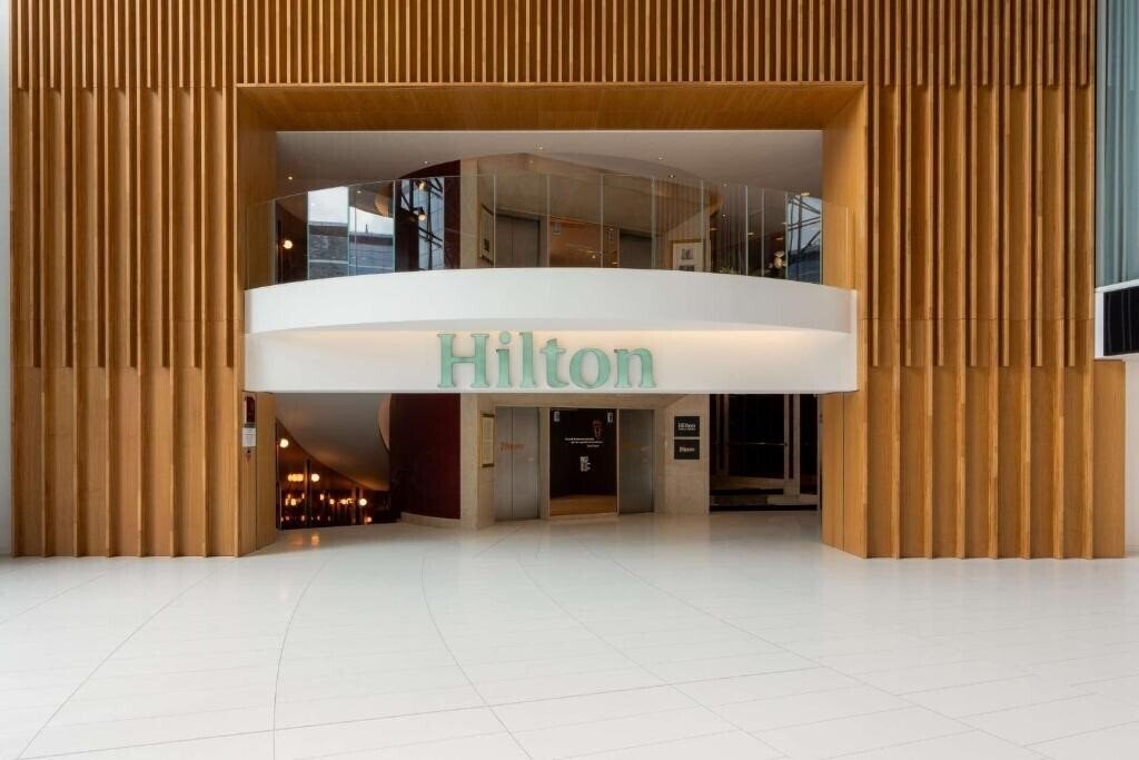 Готель Hilton Paris La Defense 4*
