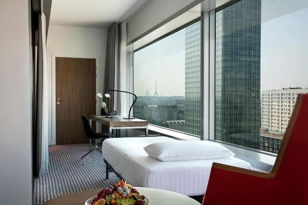 Изображение Melia Paris La Defense 4*