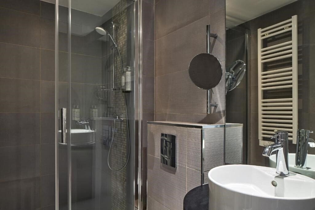 Фотографія Timhotel Tour Montparnasse 4*