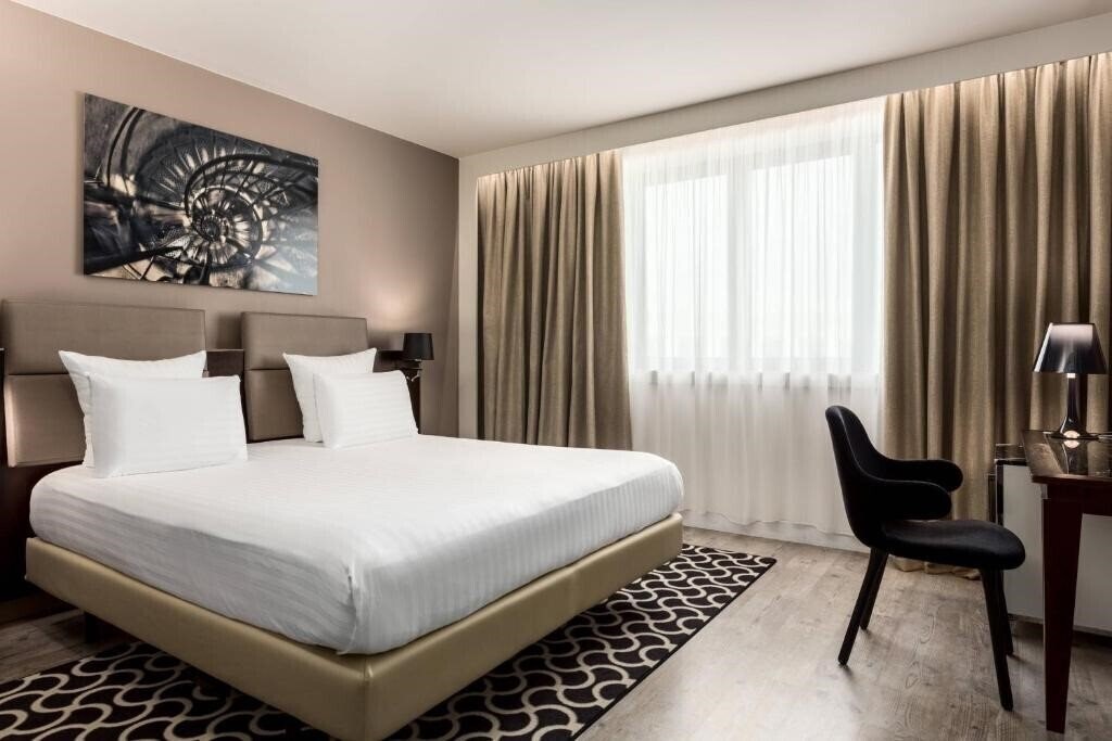 Готель Ac Porte Maillot Hotel 4*