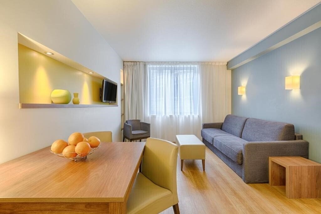 Готель Citadines Place D'Italie Paris 3*