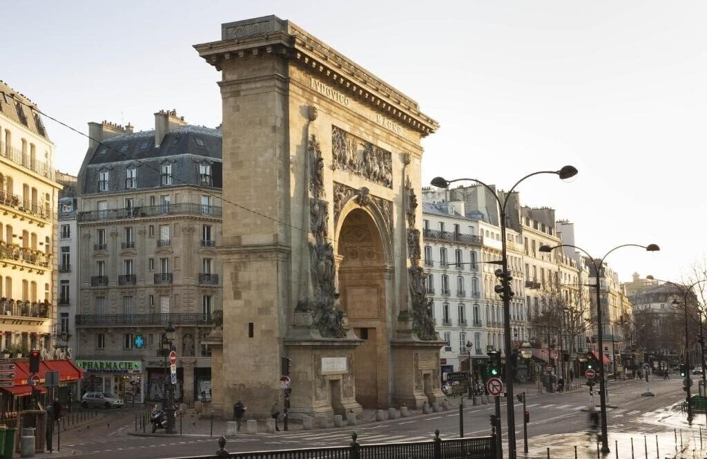 Отель Les Theatres 4*