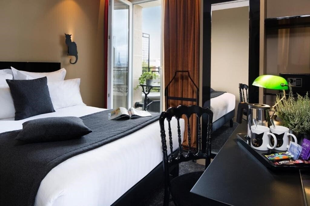 Отель Chat Noir Design Hotel 4*