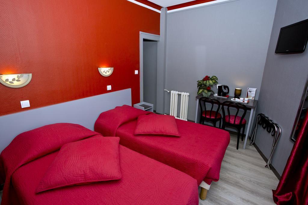 Фотографія Hipotel Paris Voltaire Bastille 4*