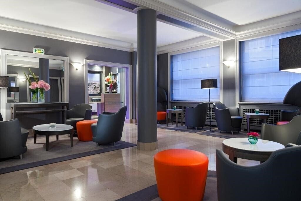 Фотографія Timhotel Opera Blanche Fontaine 4*