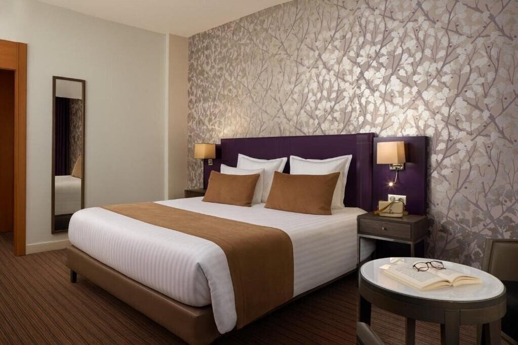 Зображення Timhotel Opera Blanche Fontaine 4*