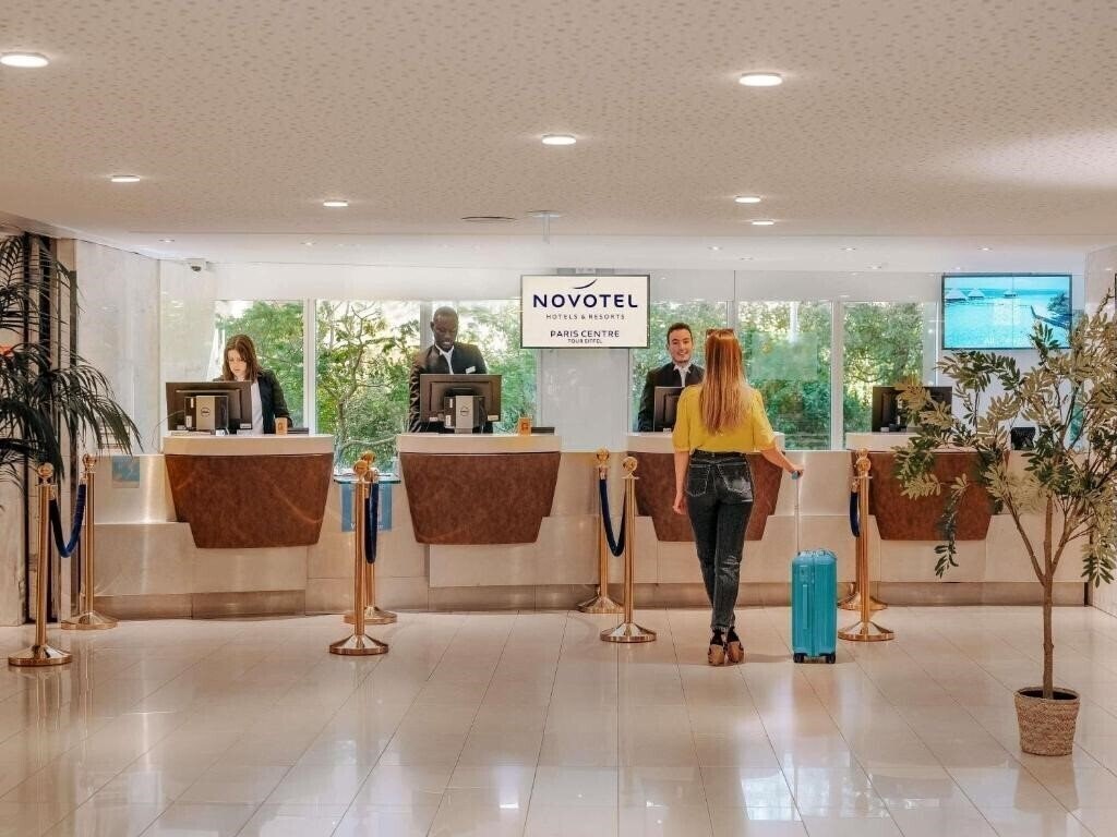 Картинка Novotel Paris Tour Eiffel 4*