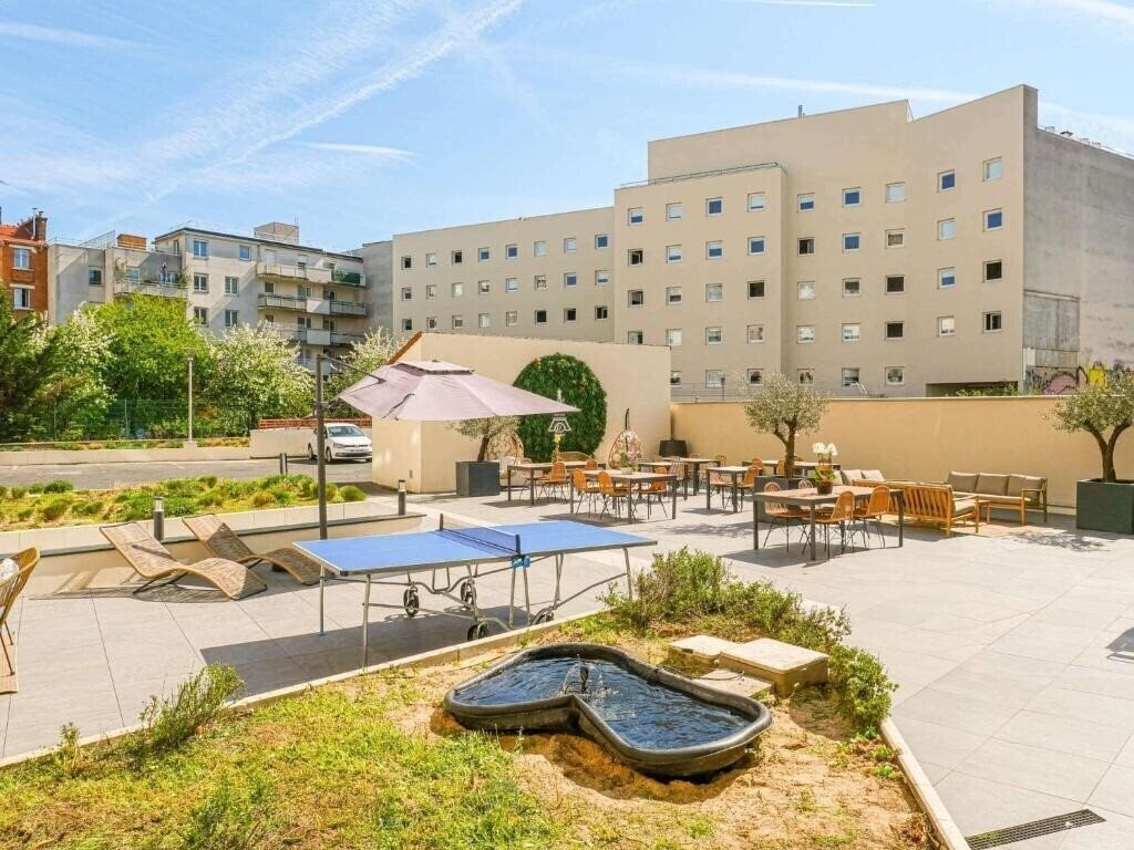 Готель Suite Novotel Paris Porte De Montreuil 3*
