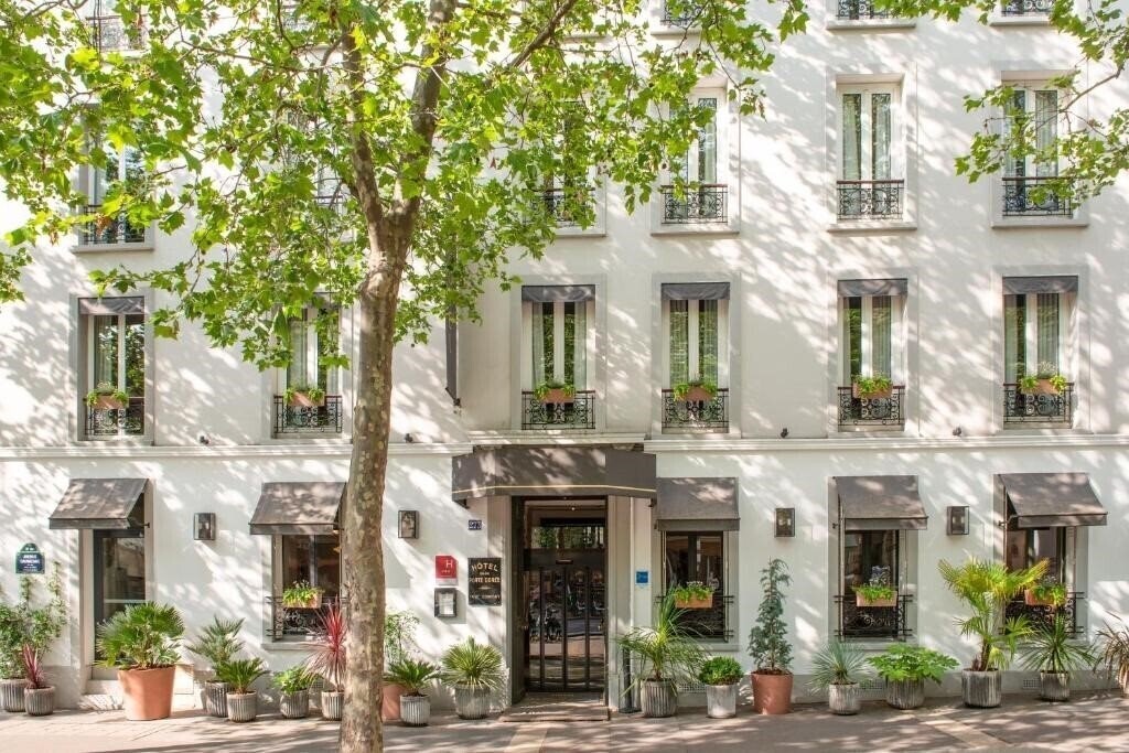 Картинка De La Porte Doree 3*