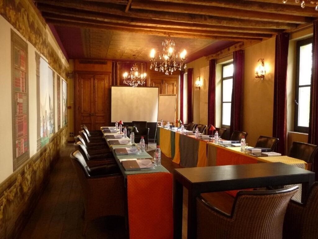 Готель Relais Monceau 4*