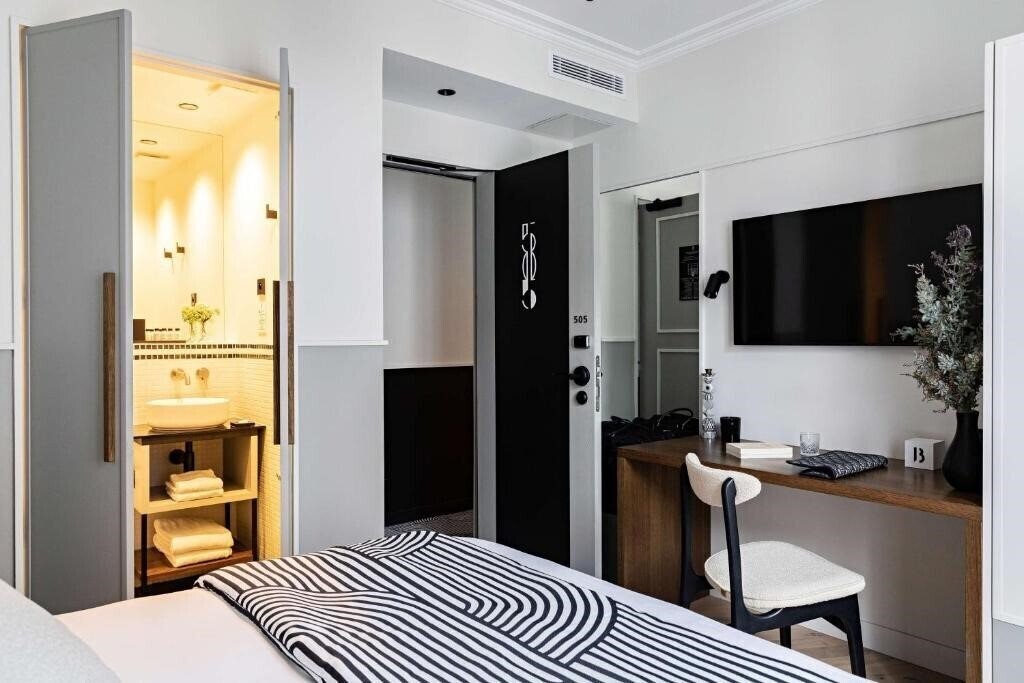 Фотографія Best Western Premier The Blake Paris Gare Saint Lazare 4*