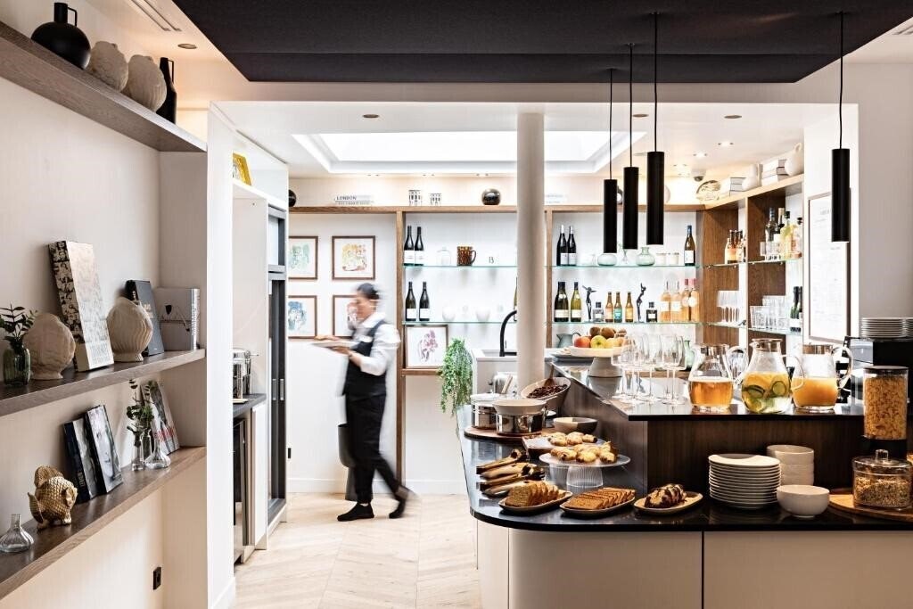 Зображення Best Western Premier The Blake Paris Gare Saint Lazare 4*