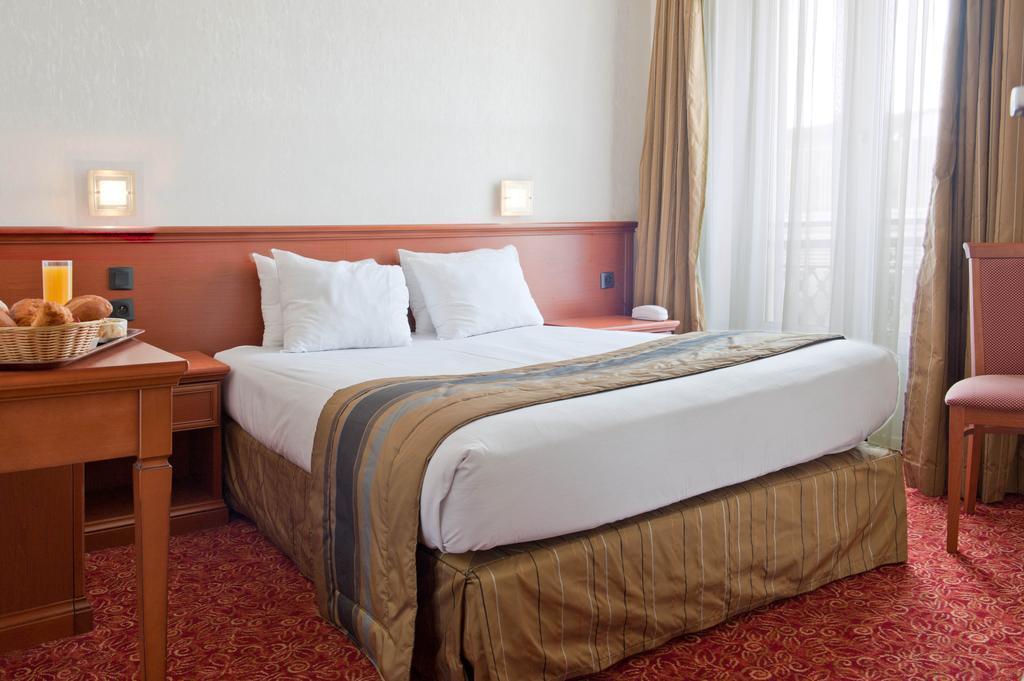 Фото Berkeley Hotel 3*