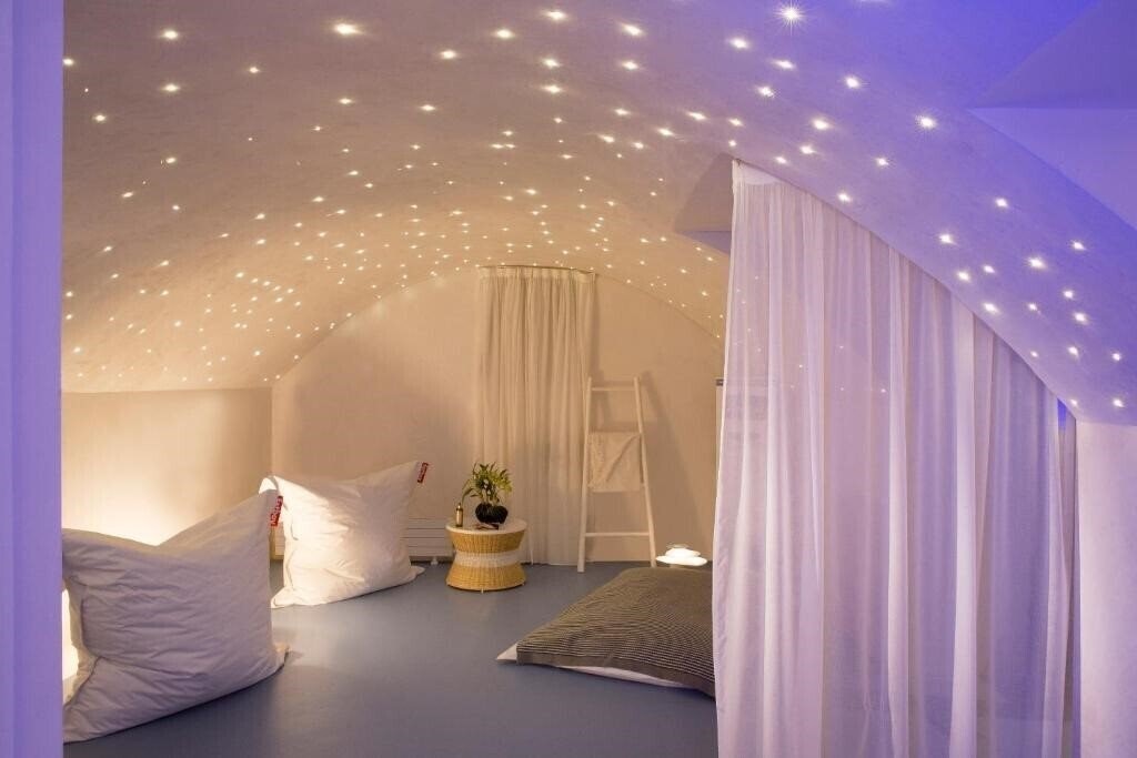 Фото Hotel Mademoiselle 4*