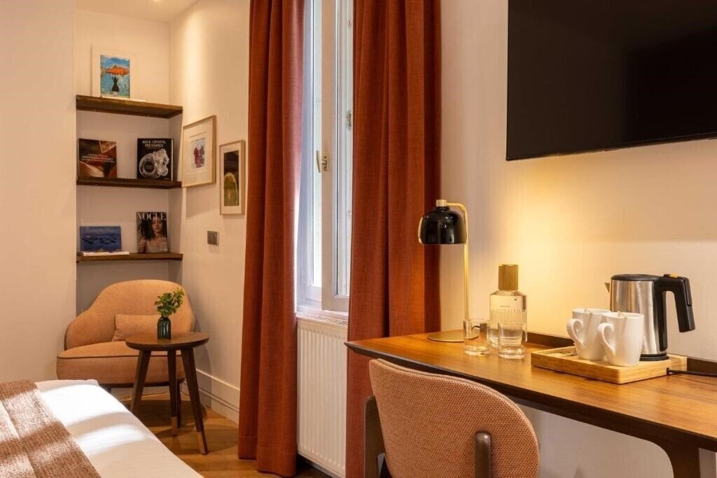 Фото Europe Hotel Paris 1*