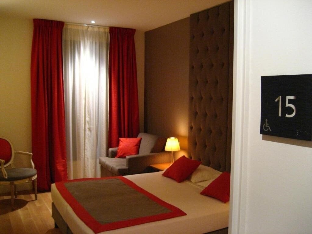 Картинка Windsor Opera 4*