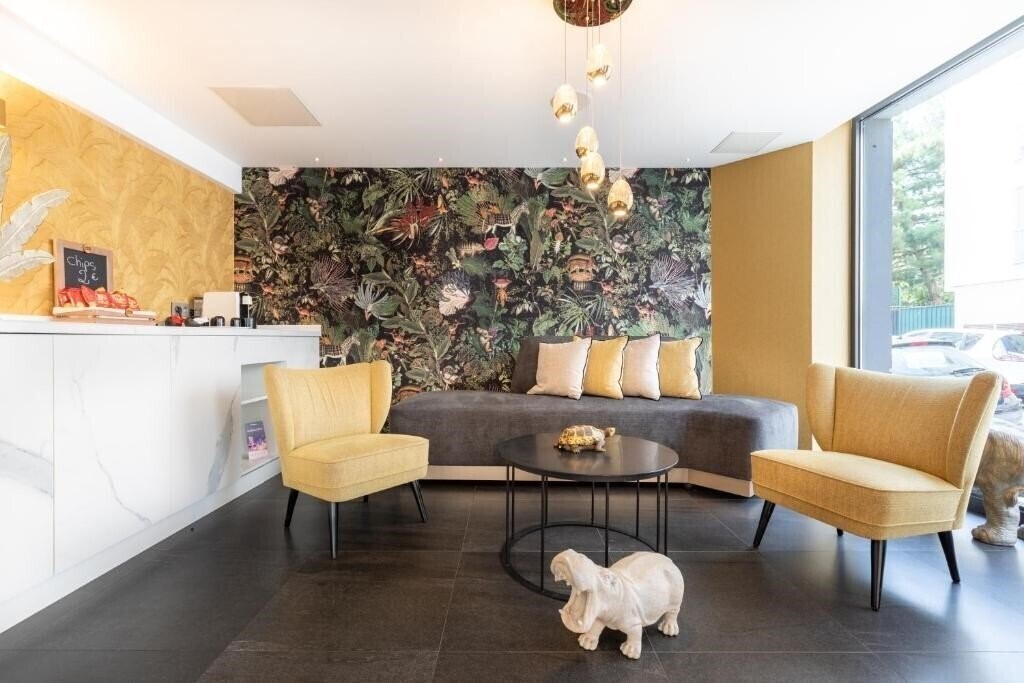 Готель Prince Albert Lyon Bercy 2*