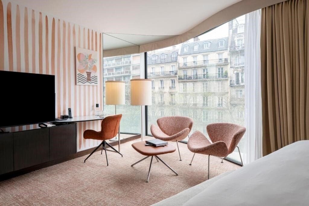 Фотографія Renaissance Paris Arc De Triomphe Hotel 5*
