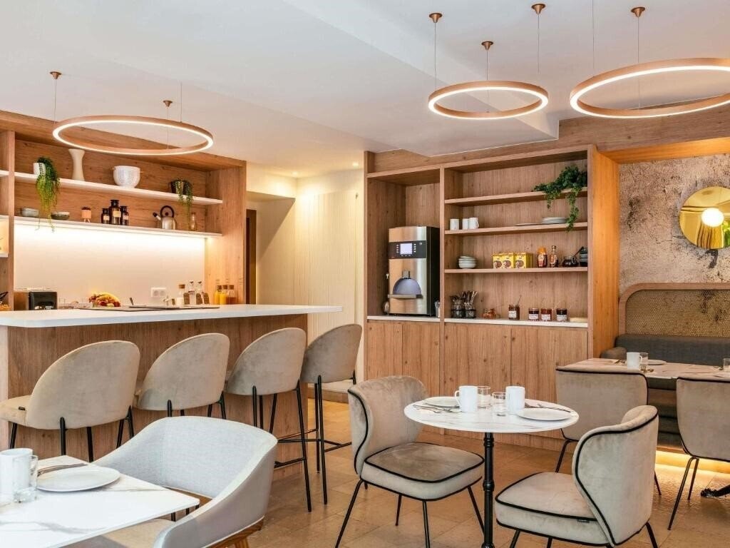 Отель Adagio Aparthotel Paris Opera 4*