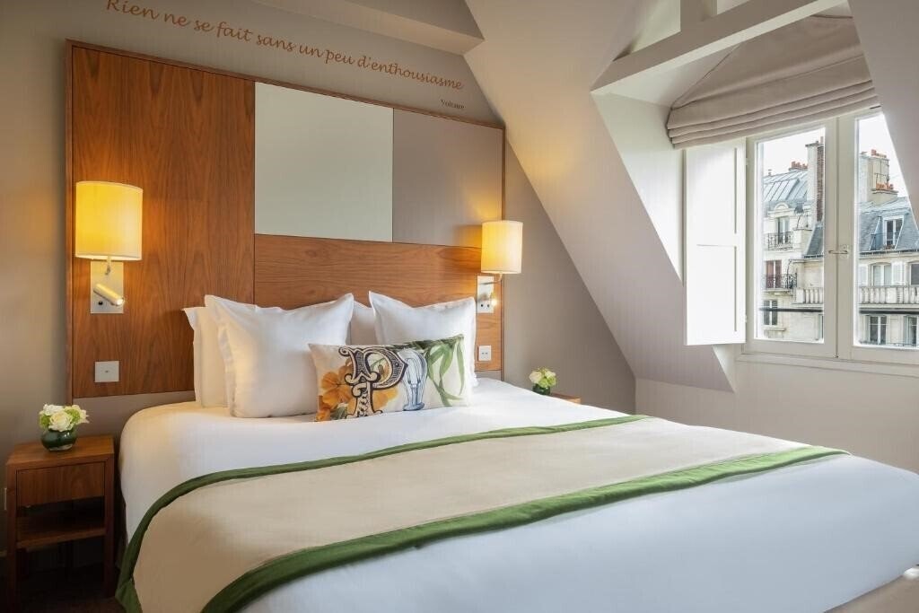 Готель Hotel Le Tourville by Inwood Hotels 4*