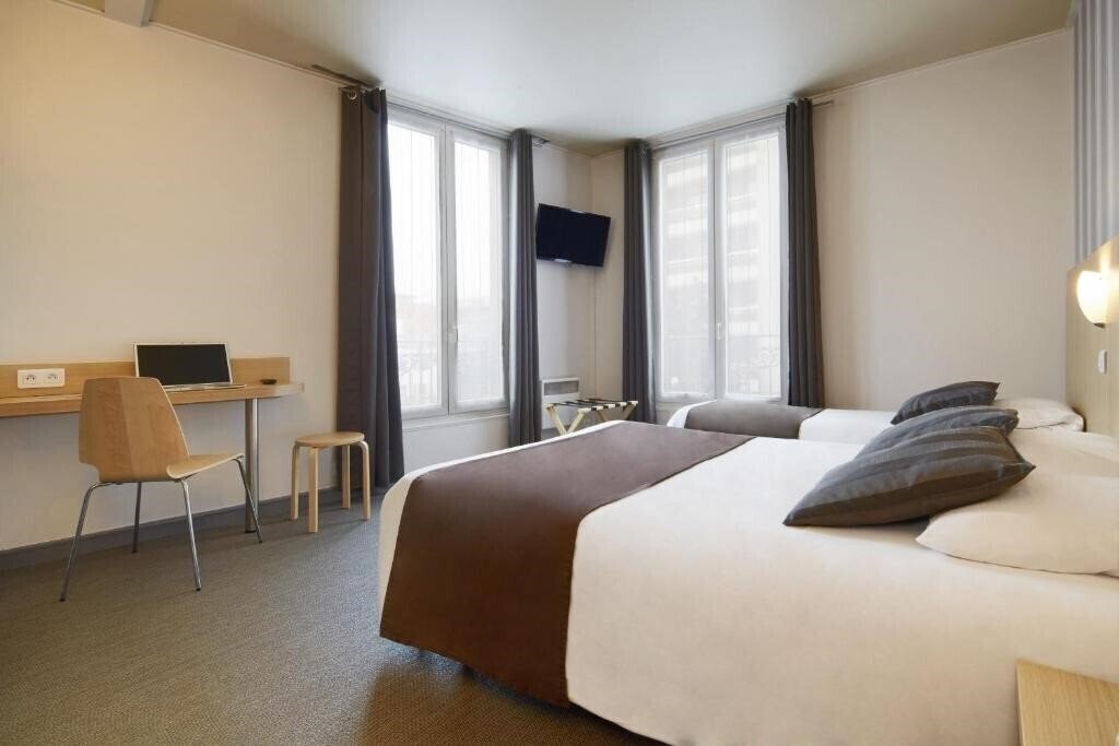 Фото Paris Villette 2*