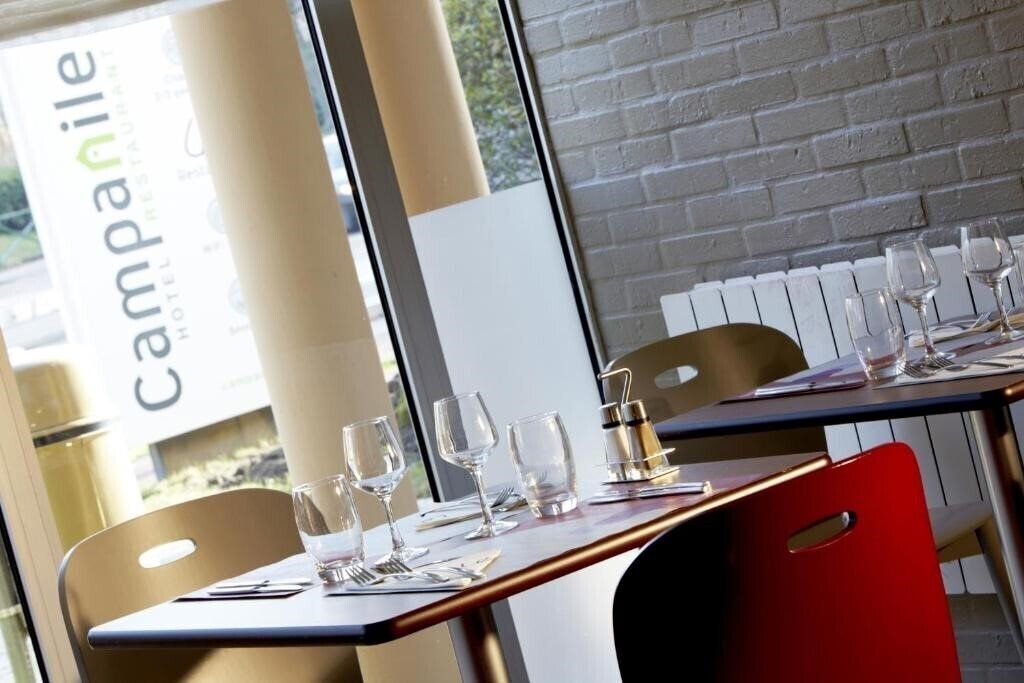 Изображение Campanile Paris Ouest Nanterre 2*