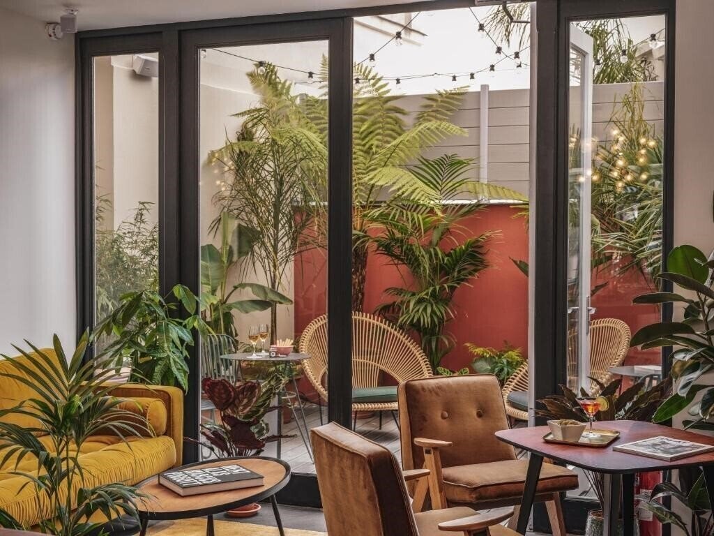 Готель Seven Hotel Paris 4*