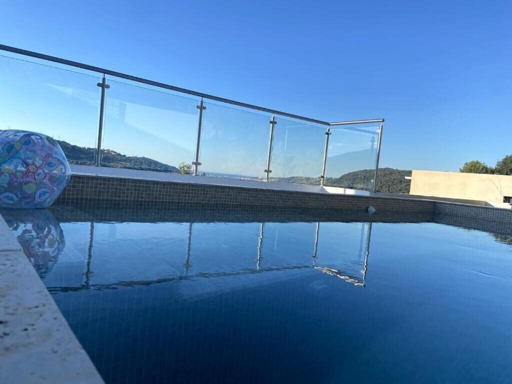 Готель Villa La Parisienne 3*