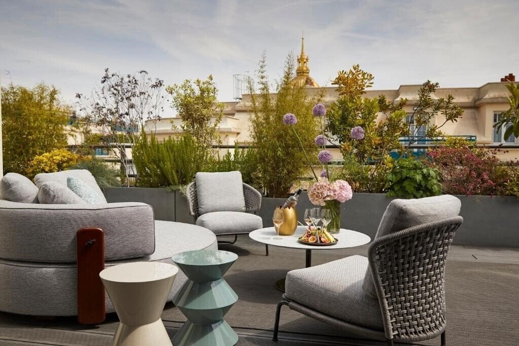 Картинка Le Cinq Codet 5*