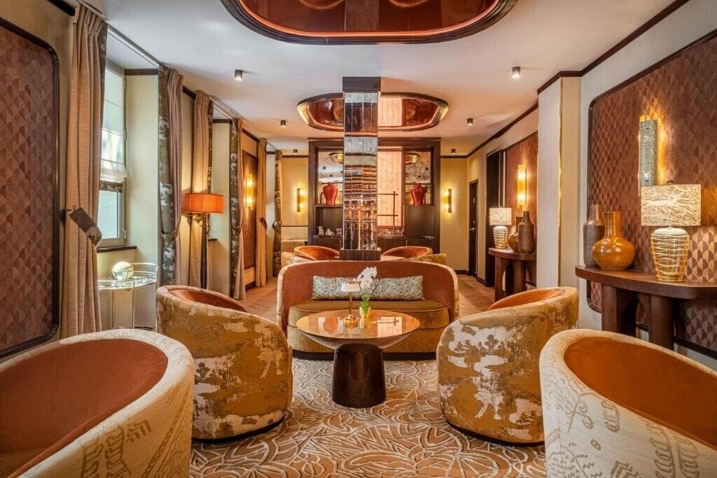Отель La Bourdonnais 3*