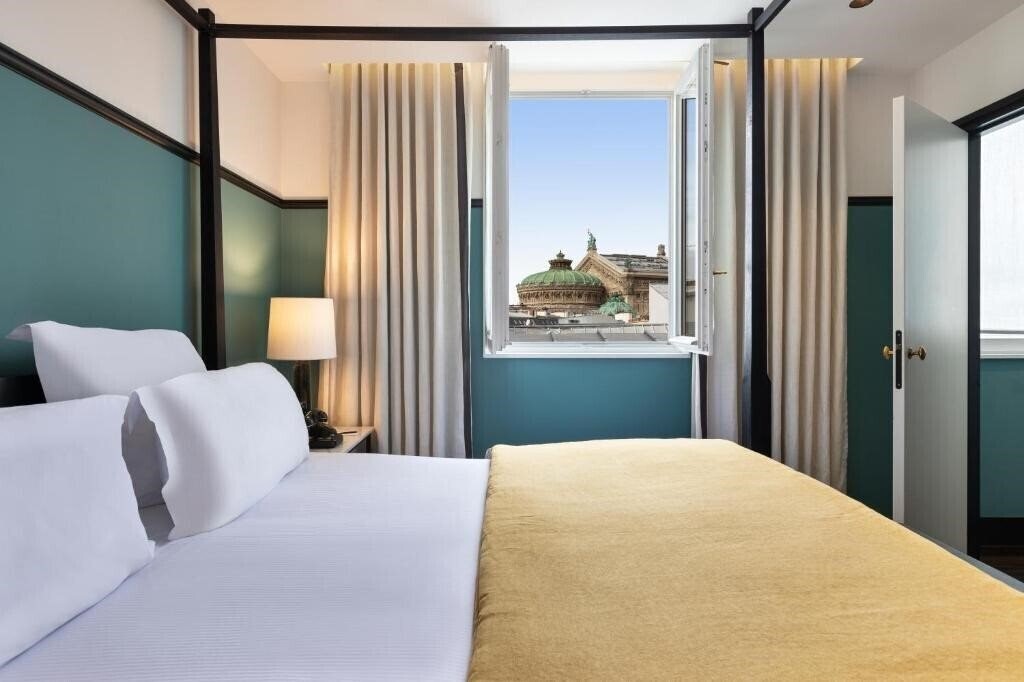 Готель The Chess 4*