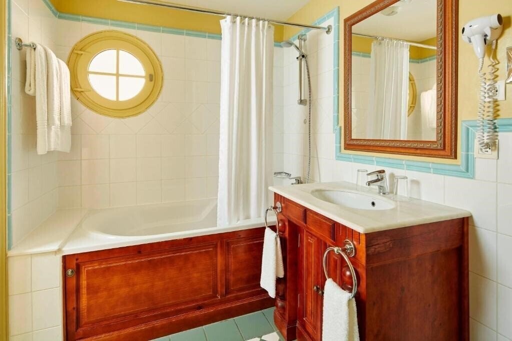 Фотографія Marriot's Village d'ille de France 4*