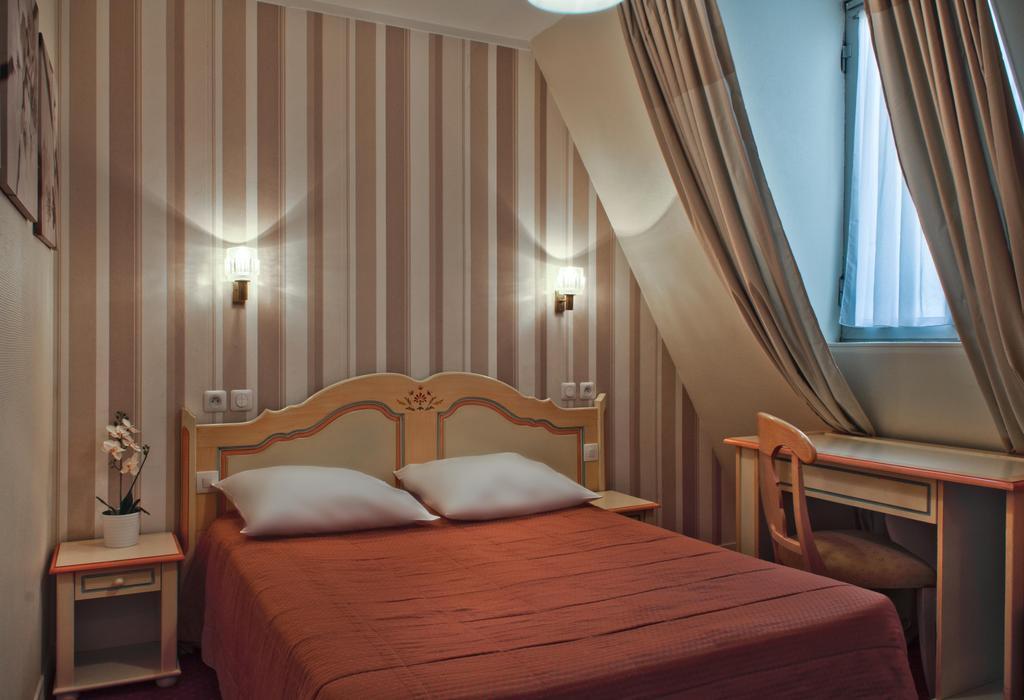 Отель La Vieille France 3*