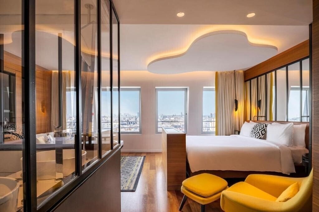 Фото Renaissance Paris Republique 5*