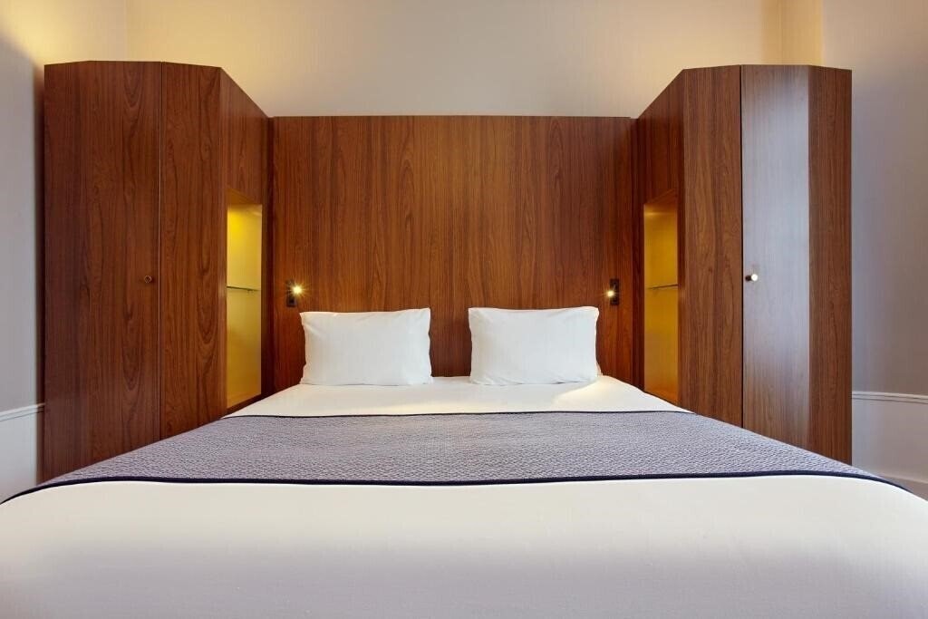 Фото Holiday Inn Paris Gare De Lyon - Bastille 4*