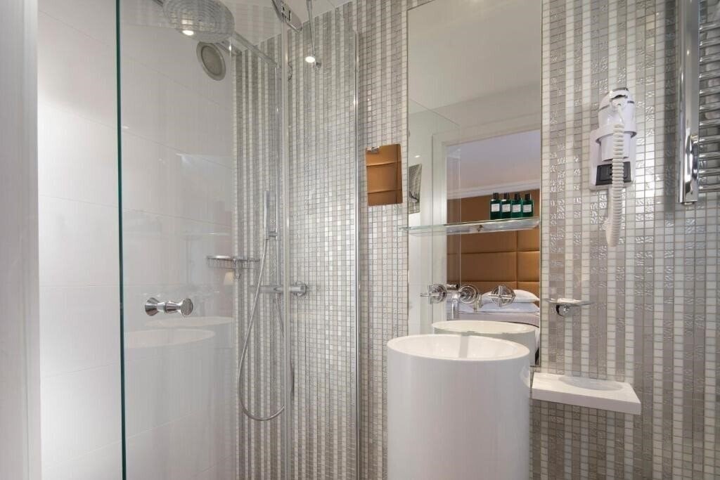 Картинка R De Paris 4*