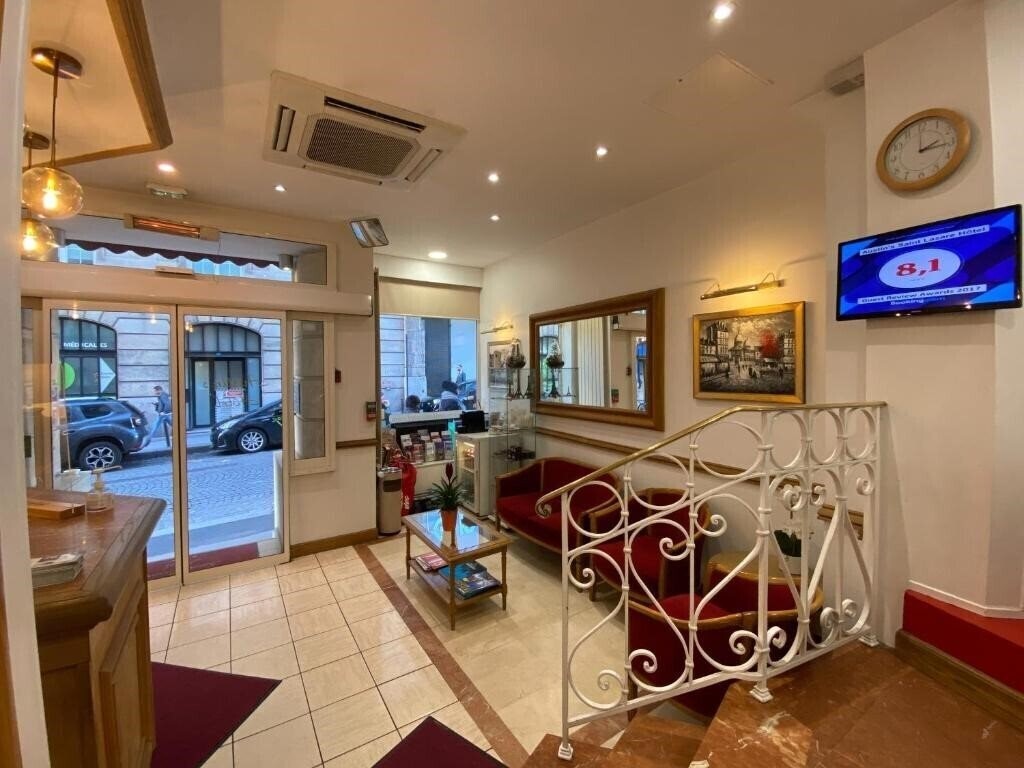 Фото Austin'S Saint Lazare 3*