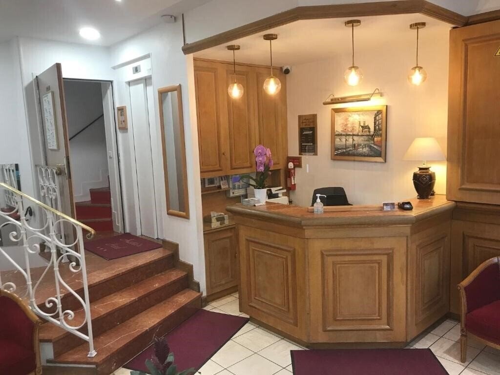 Зображення Austin'S Saint Lazare 3*