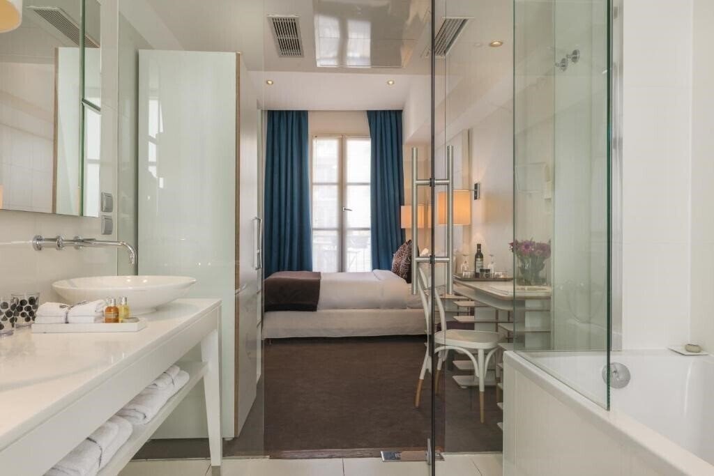 Фотография Le Placide Saint Germain 4*
