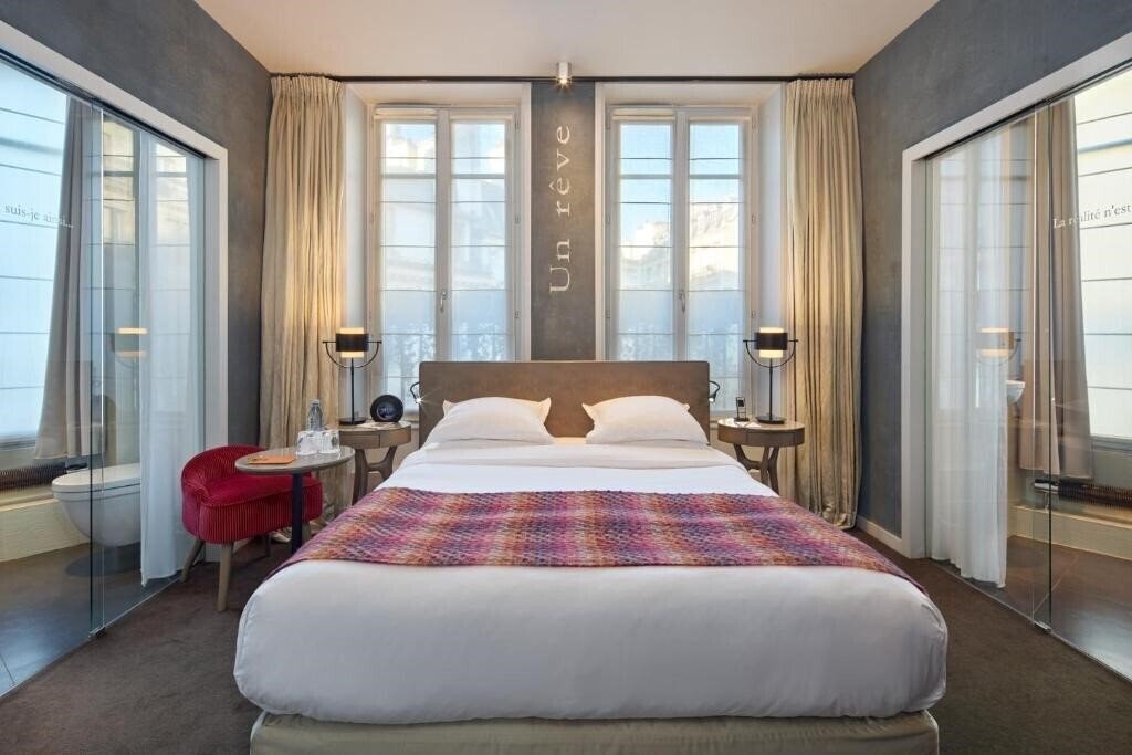 Готель Le Pavillon Des Lettres 4*