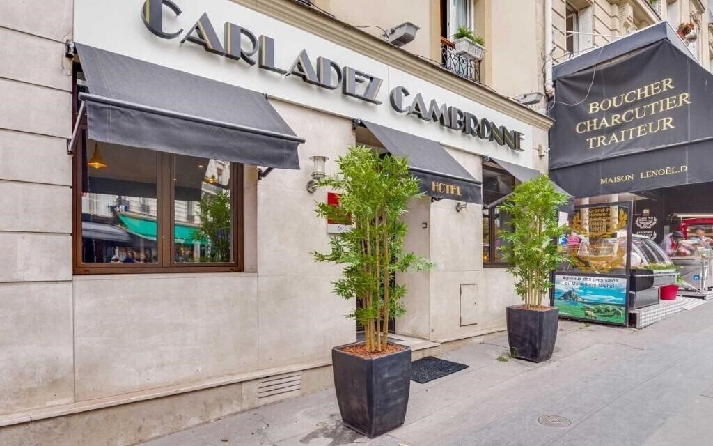 Готель Carladez Cambronne 3*