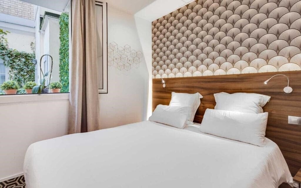 Фото Carladez Cambronne 3*