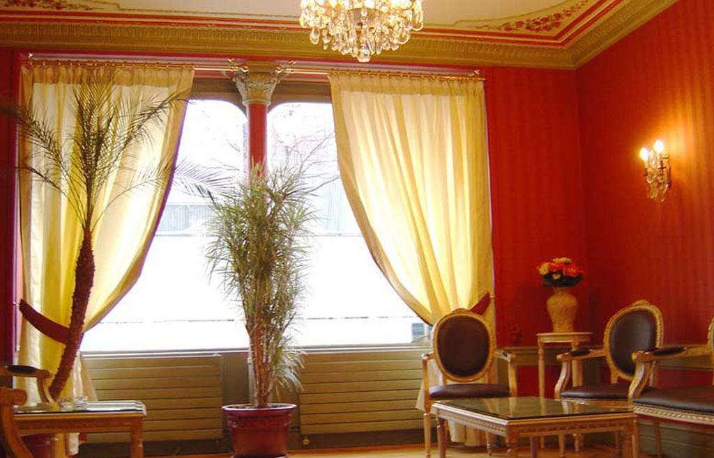 Фотографія Paris France Hotel 2*