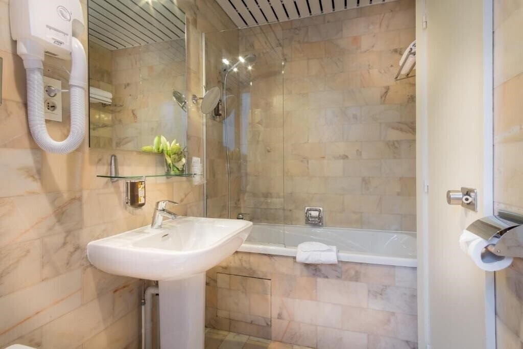 Фотографія Waldorf Montparnasse 3*