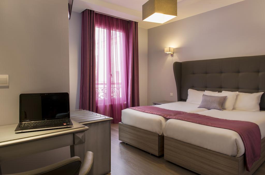 Готель Mirific 3*