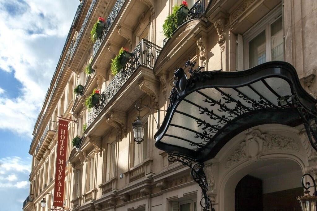 Отель Mayfair 4*