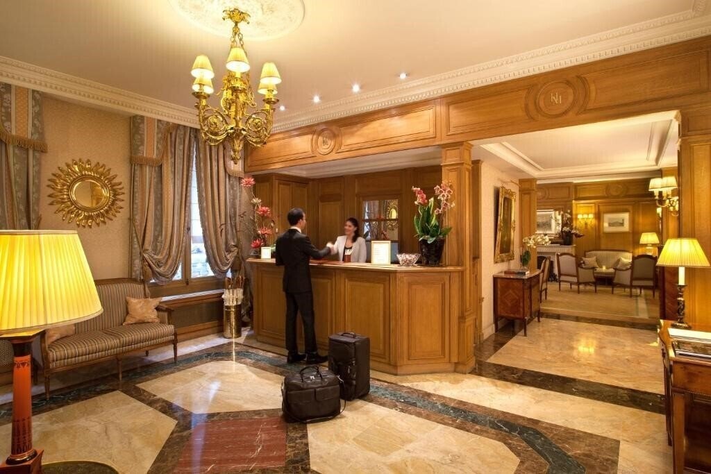 Фото Mayfair 4*